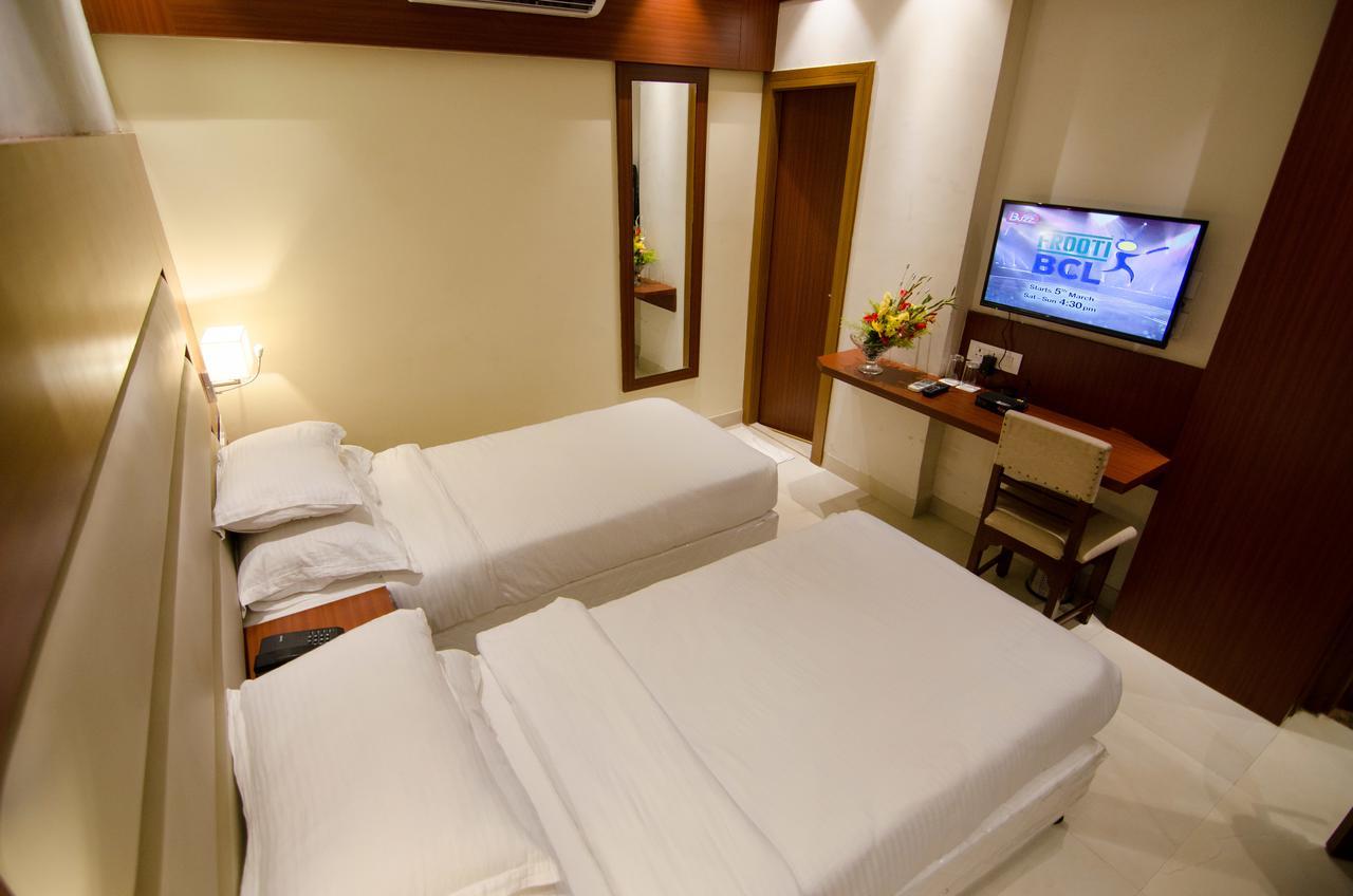 Aura Hotel Kalkuta Zewnętrze zdjęcie
