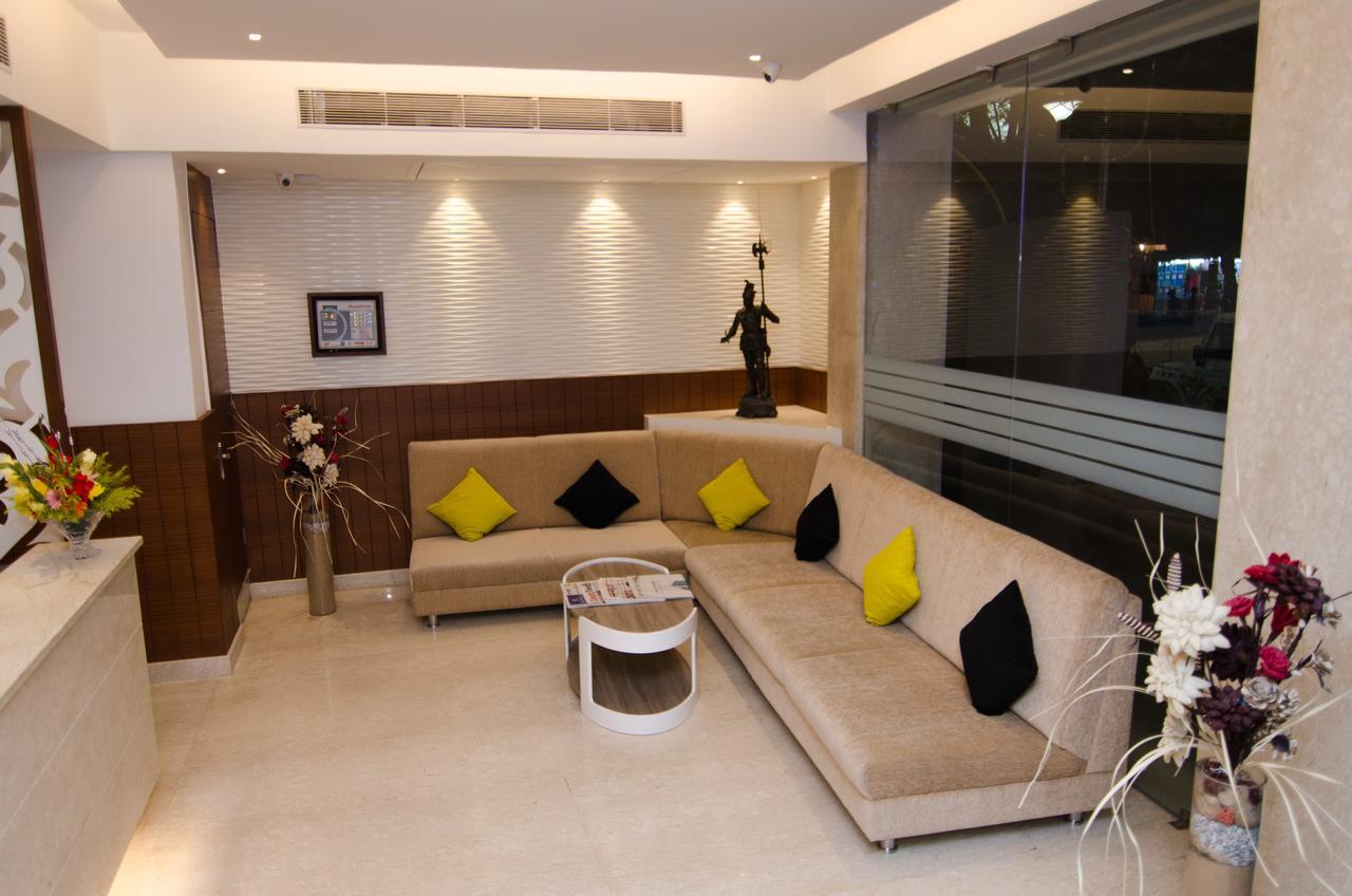 Aura Hotel Kalkuta Zewnętrze zdjęcie