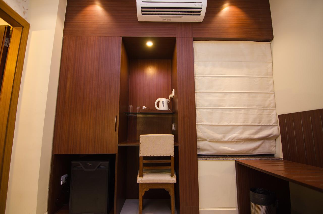 Aura Hotel Kalkuta Zewnętrze zdjęcie