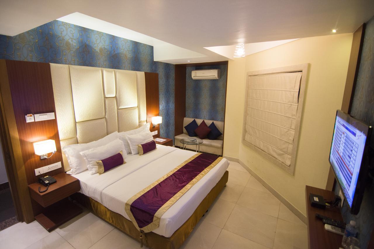 Aura Hotel Kalkuta Zewnętrze zdjęcie